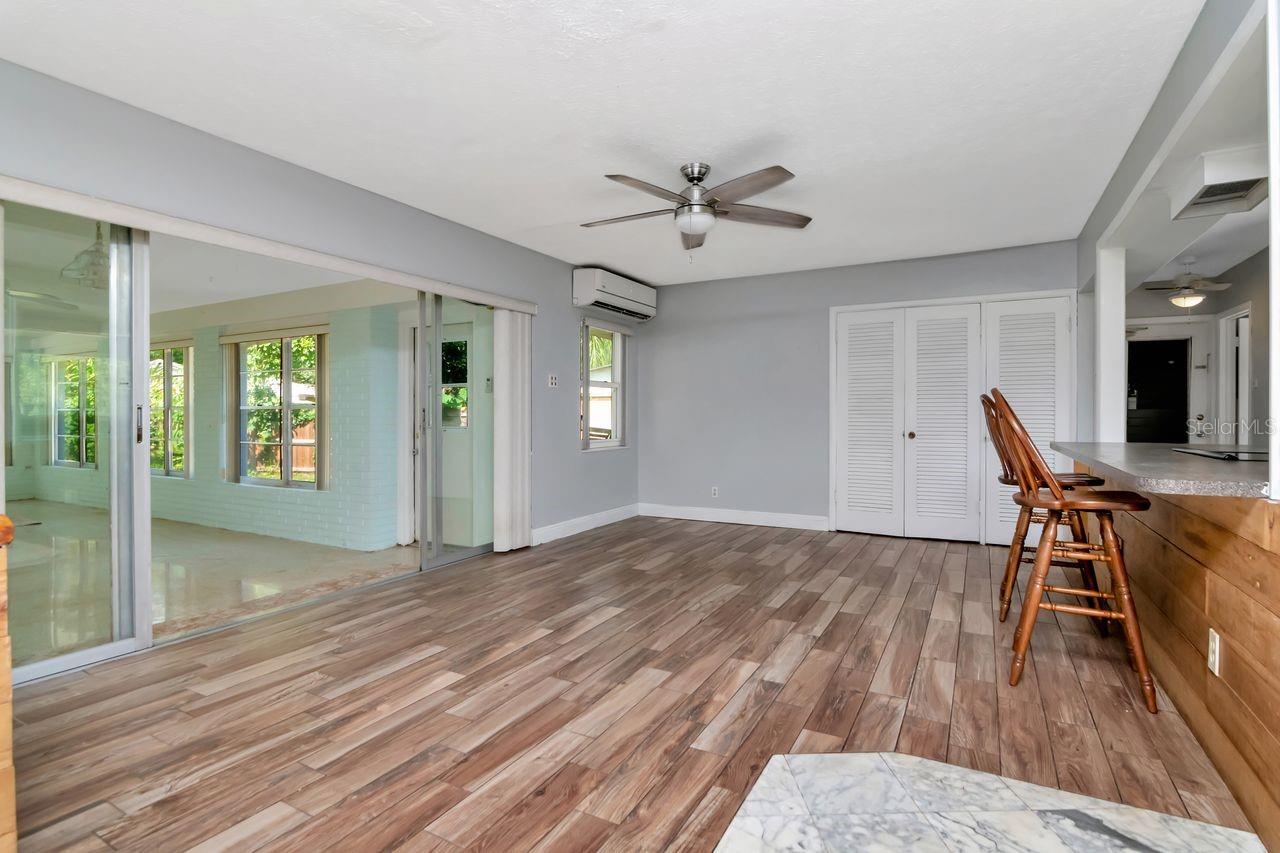 WARREN ESTATES - Residential