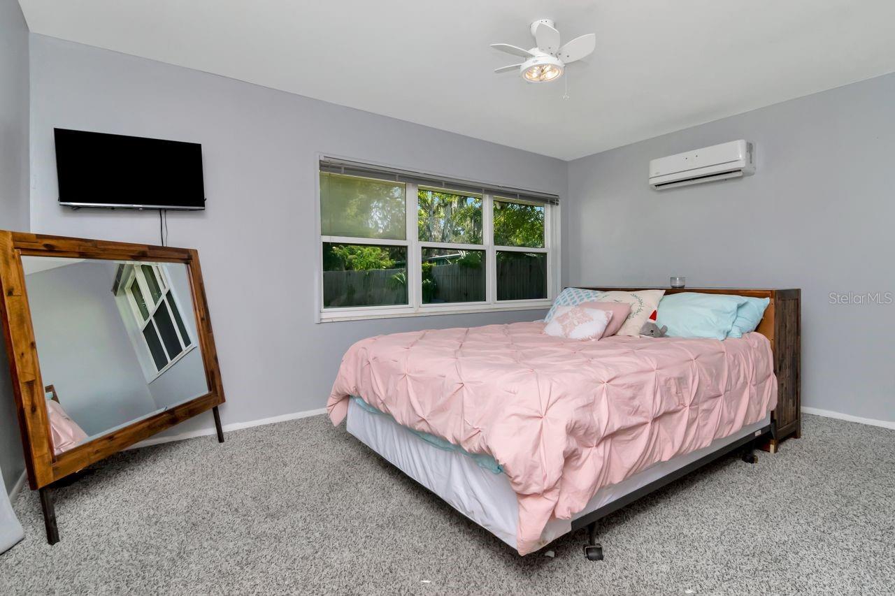 WARREN ESTATES - Residential