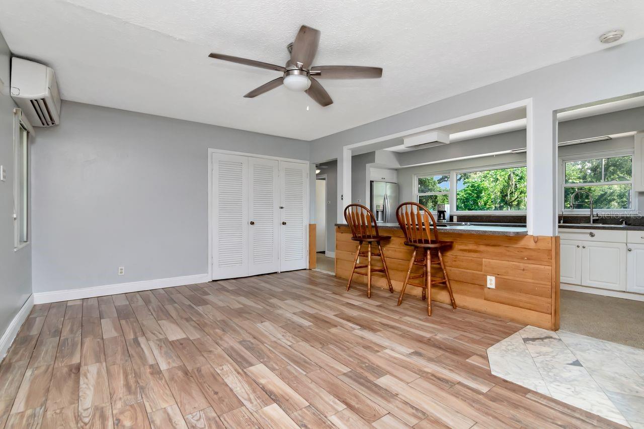 WARREN ESTATES - Residential