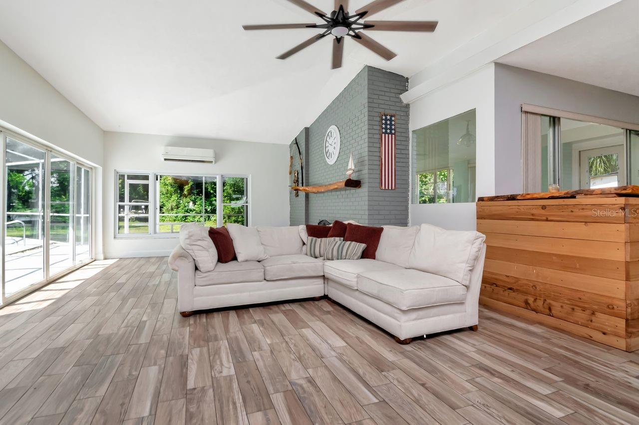 9214 RHEA DRIVE