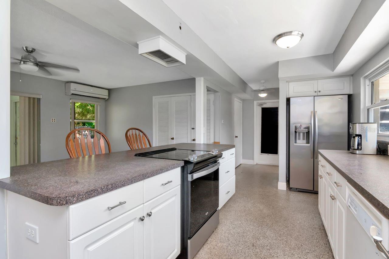WARREN ESTATES - Residential