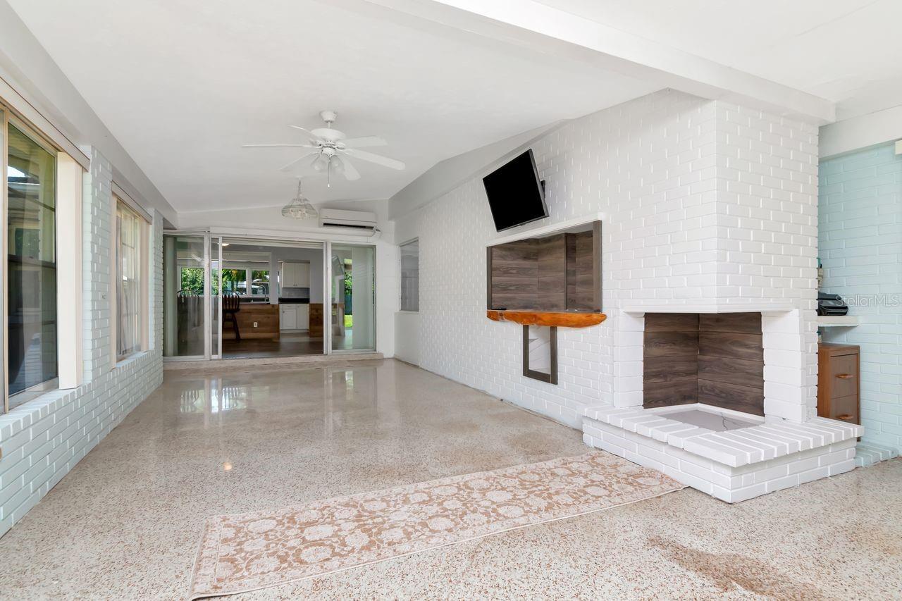 WARREN ESTATES - Residential