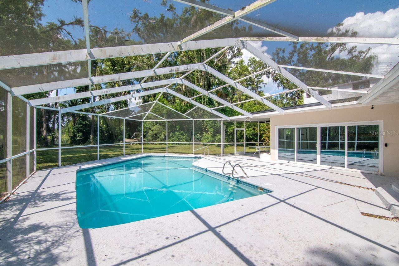 WARREN ESTATES - Residential