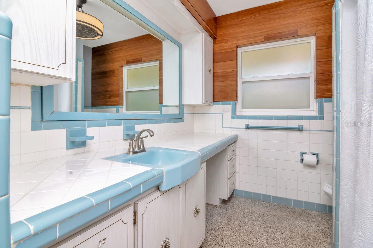 WARREN ESTATES - Residential