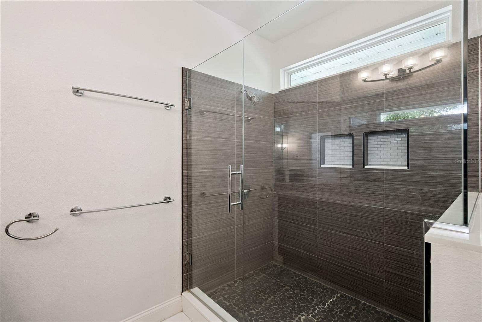 HILLCREST HEIGHTS 2ND ADD - Residential