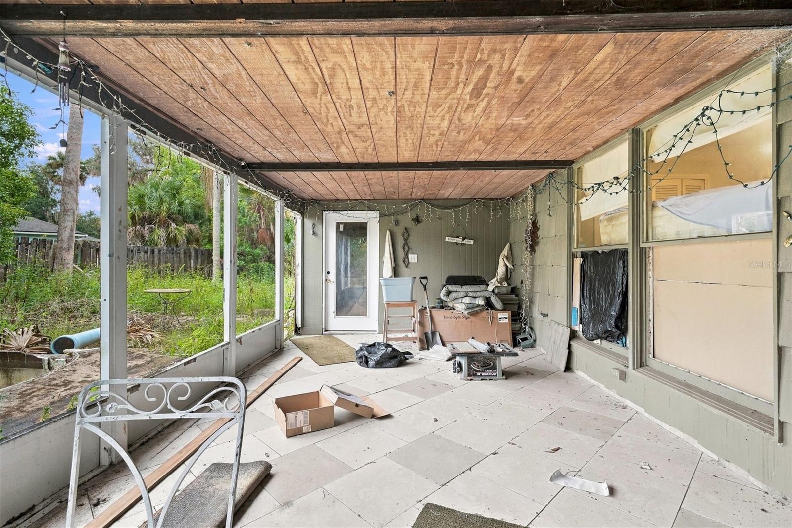 1640 HORSESHOE ROAD