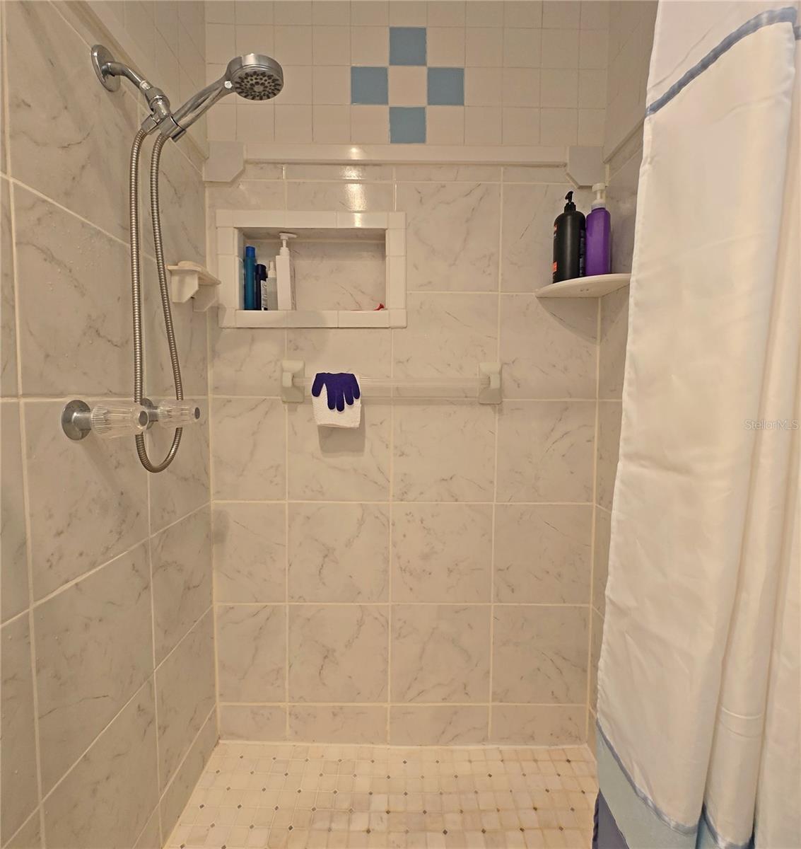 SPRING LAKE VILL 01 - Residential