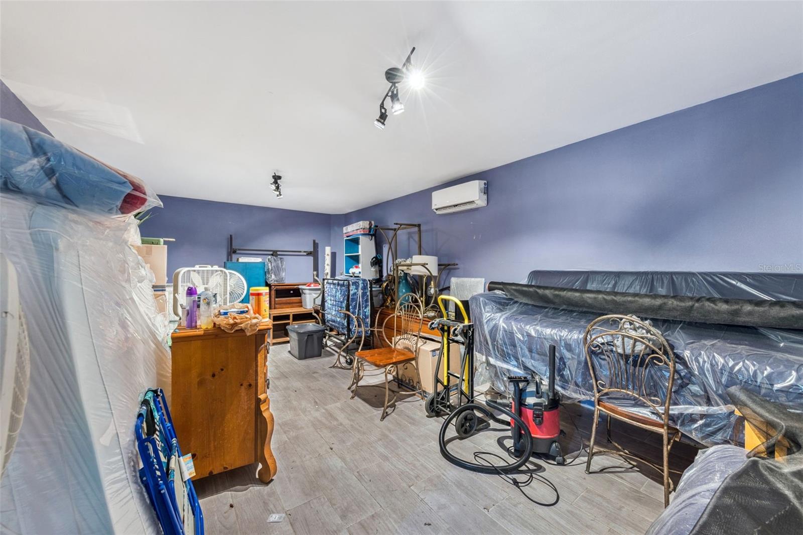 GROVELAND FARMS R25-T23-S05 - Land