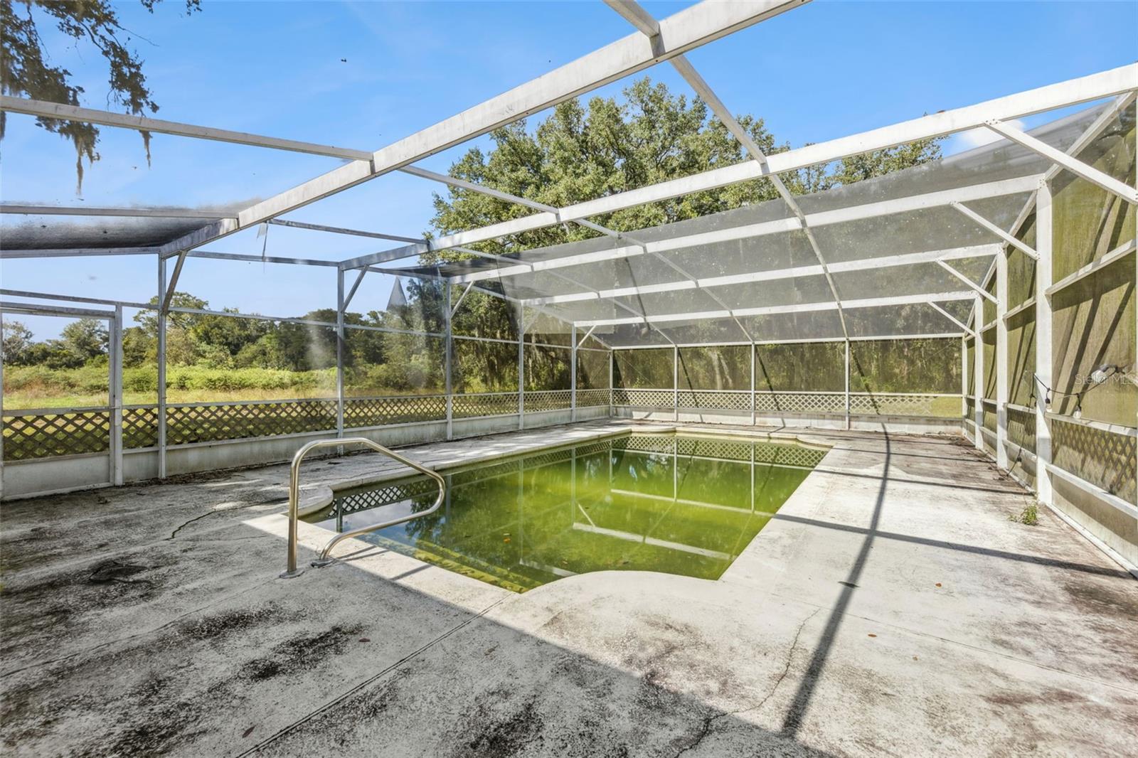 GROVELAND FARMS R25-T23-S05 - Land