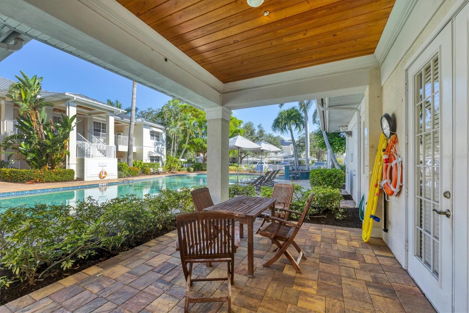 HUNTINGTON WOODS - Residential