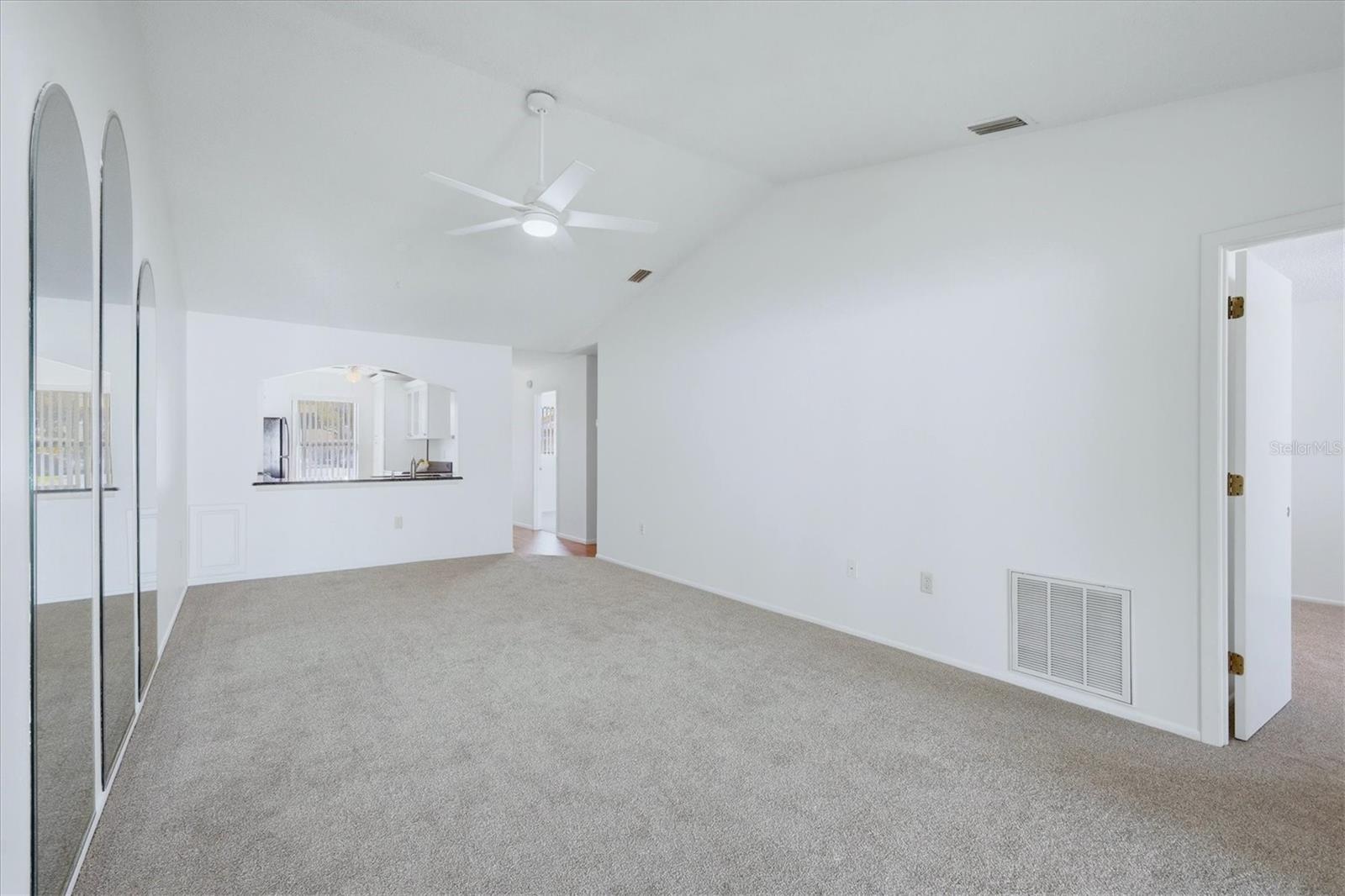 HUNTINGTON WOODS - Residential