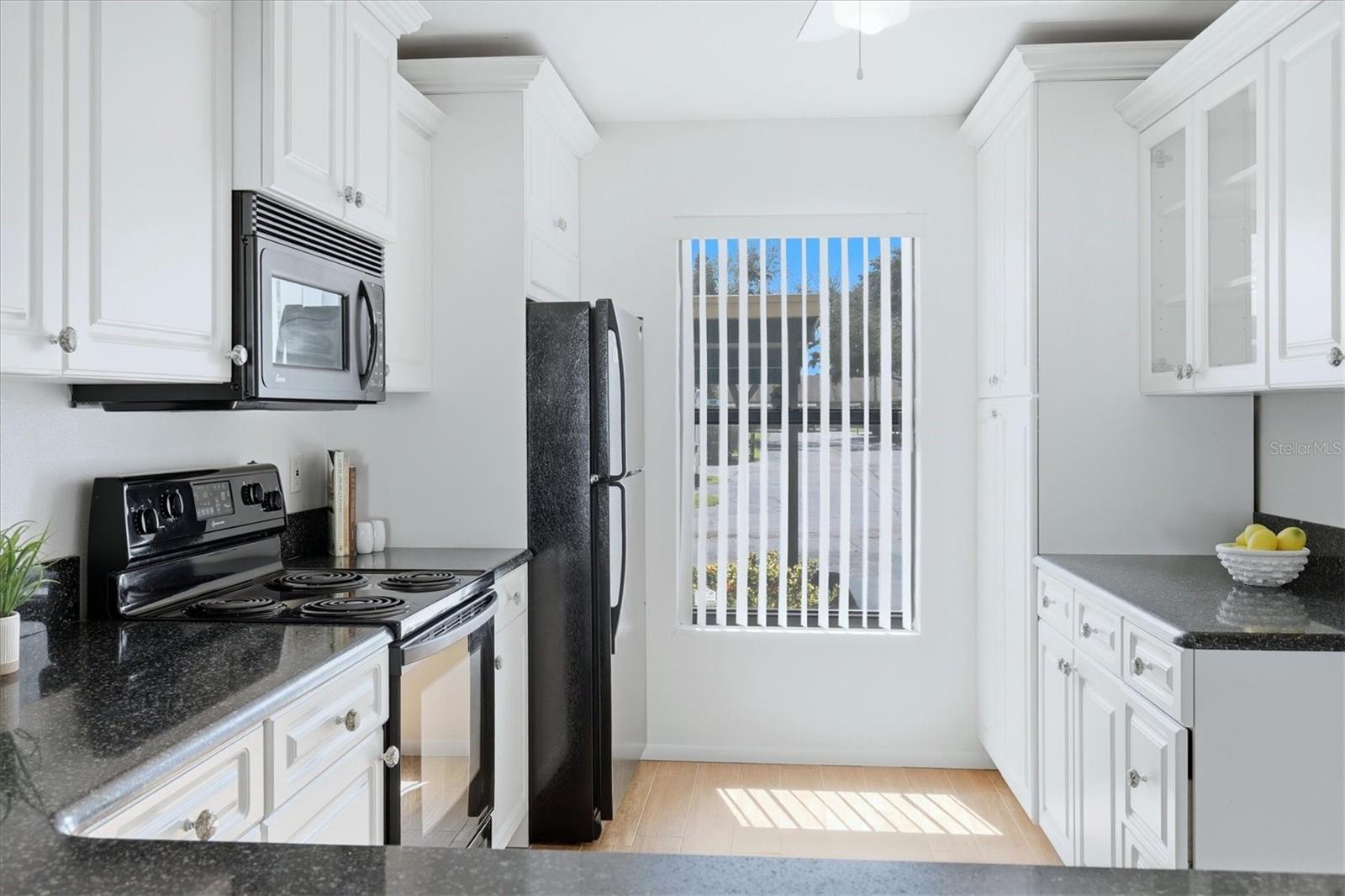 HUNTINGTON WOODS - Residential