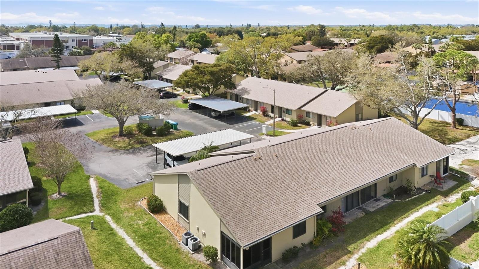 HUNTINGTON WOODS - Residential