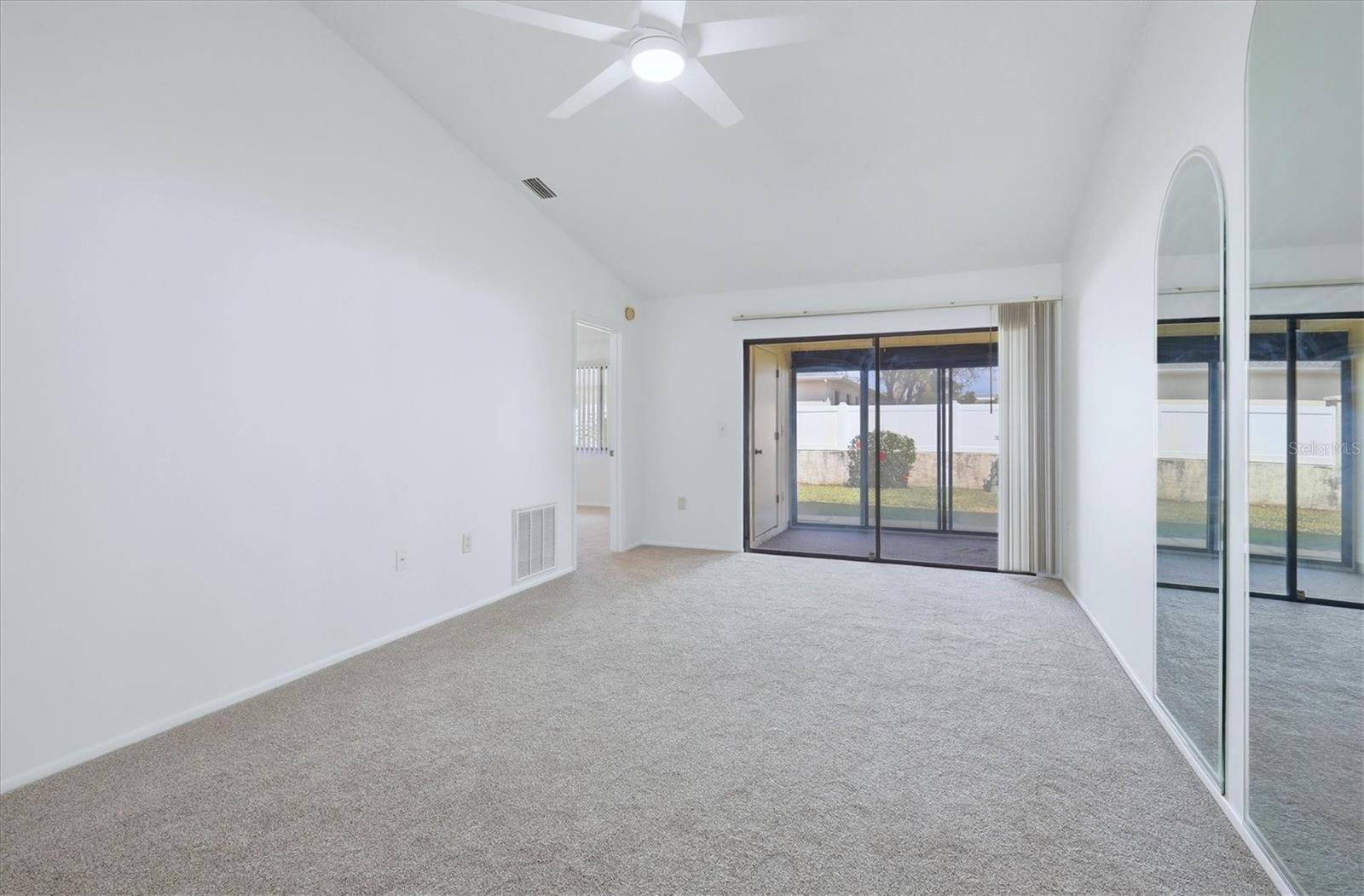 HUNTINGTON WOODS - Residential