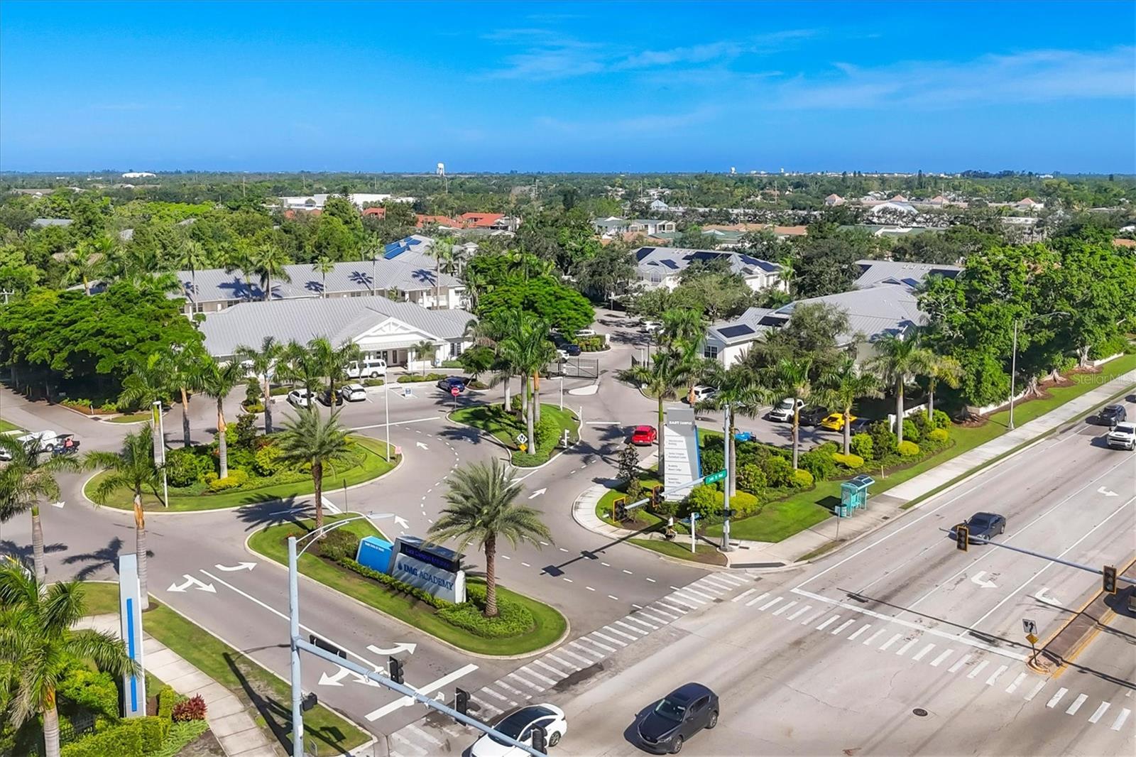 HUNTINGTON WOODS - Residential