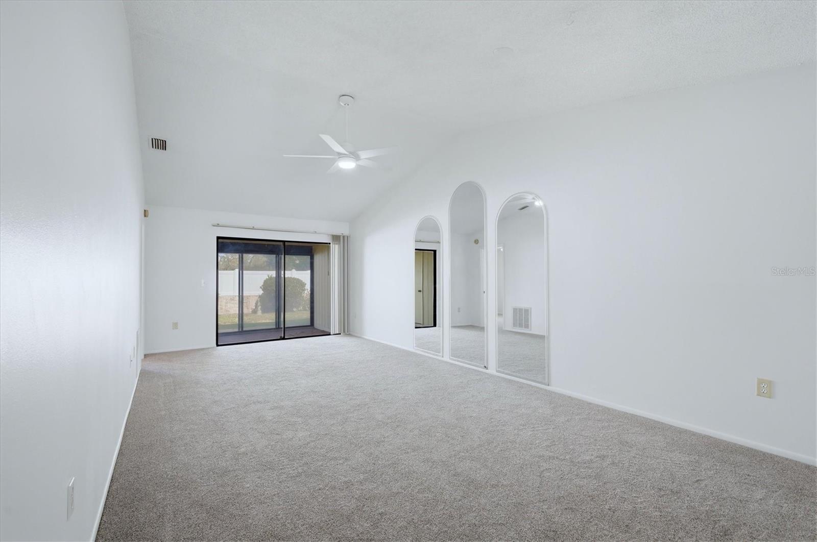 HUNTINGTON WOODS - Residential