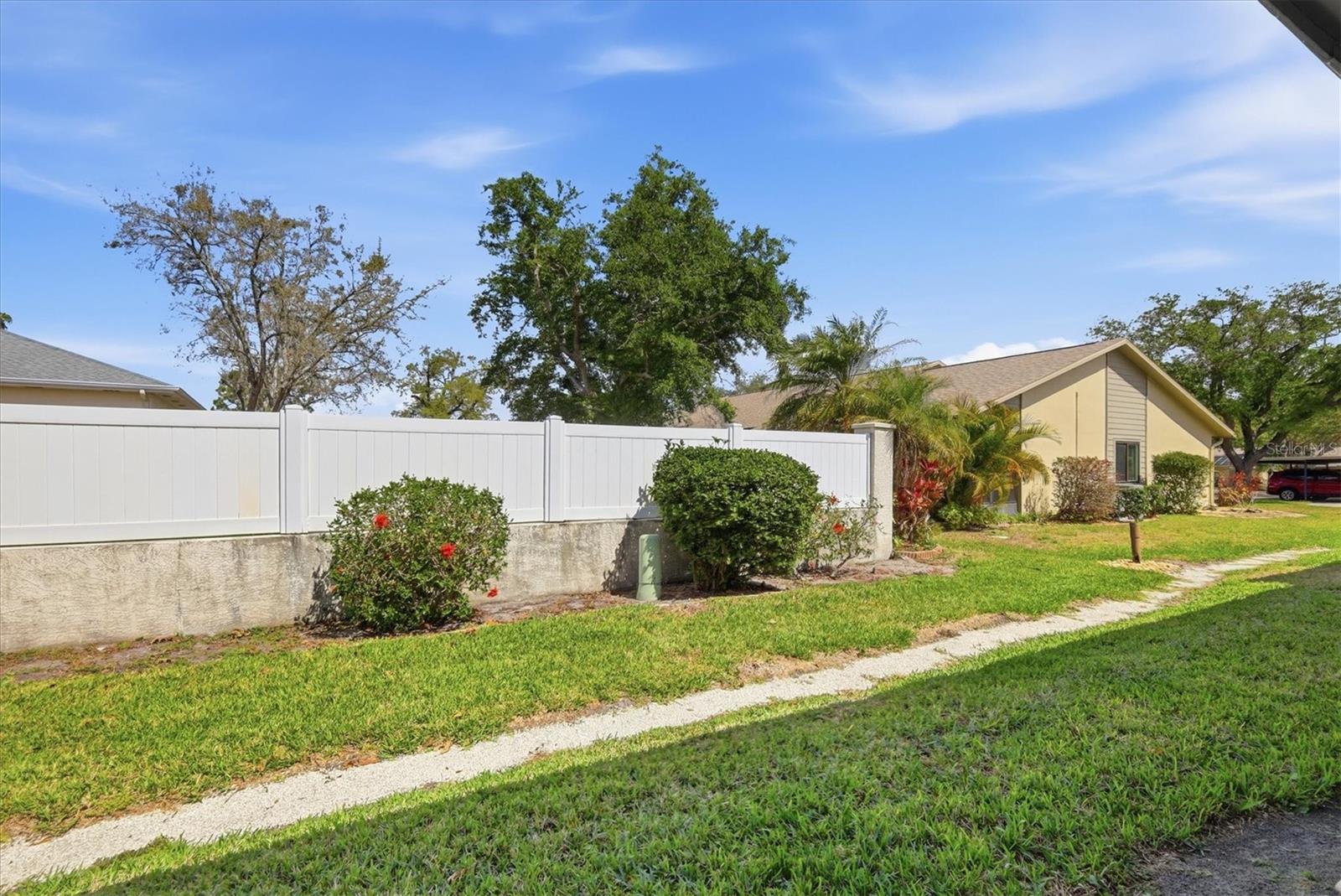 HUNTINGTON WOODS - Residential