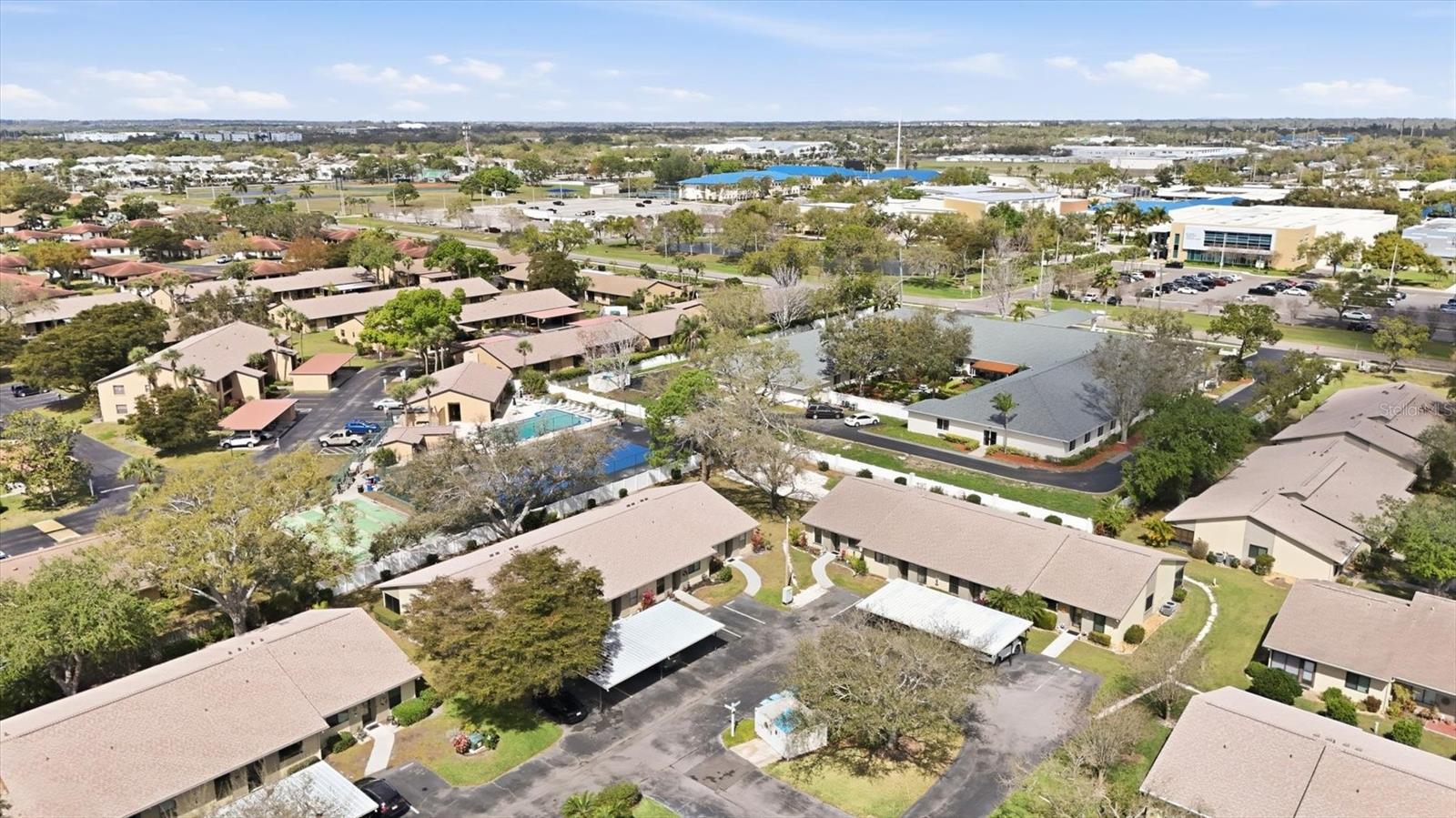 HUNTINGTON WOODS - Residential