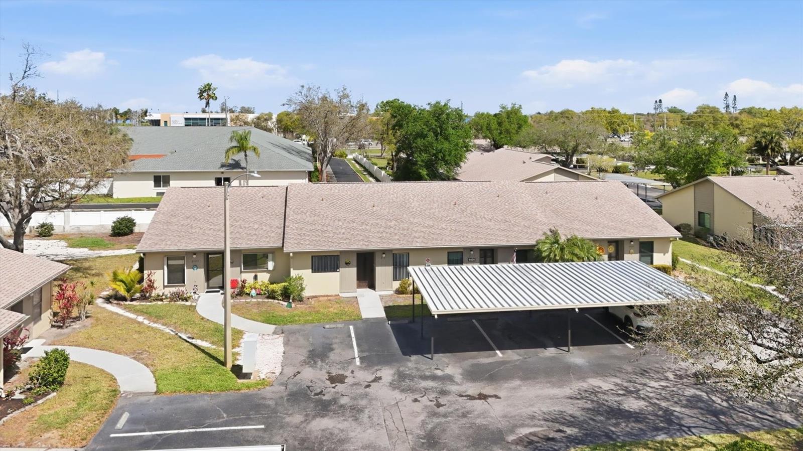 HUNTINGTON WOODS - Residential