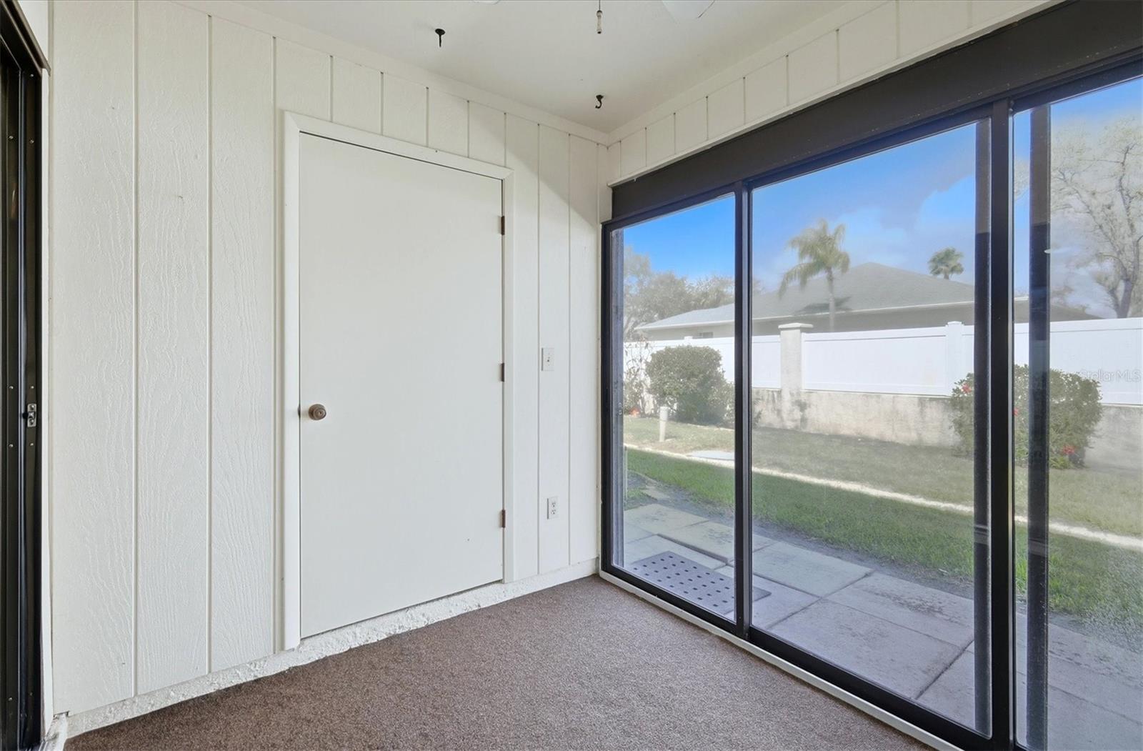 HUNTINGTON WOODS - Residential