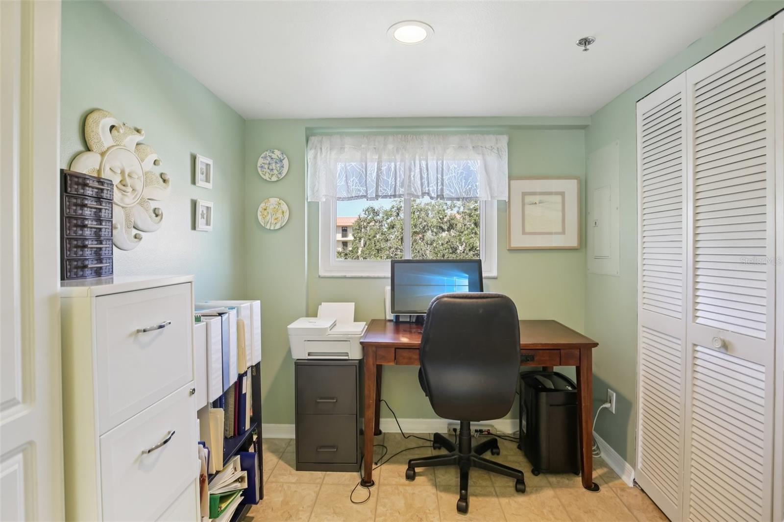 HARBOR GREENS AT YACHT CLUB ESTATES - Residential