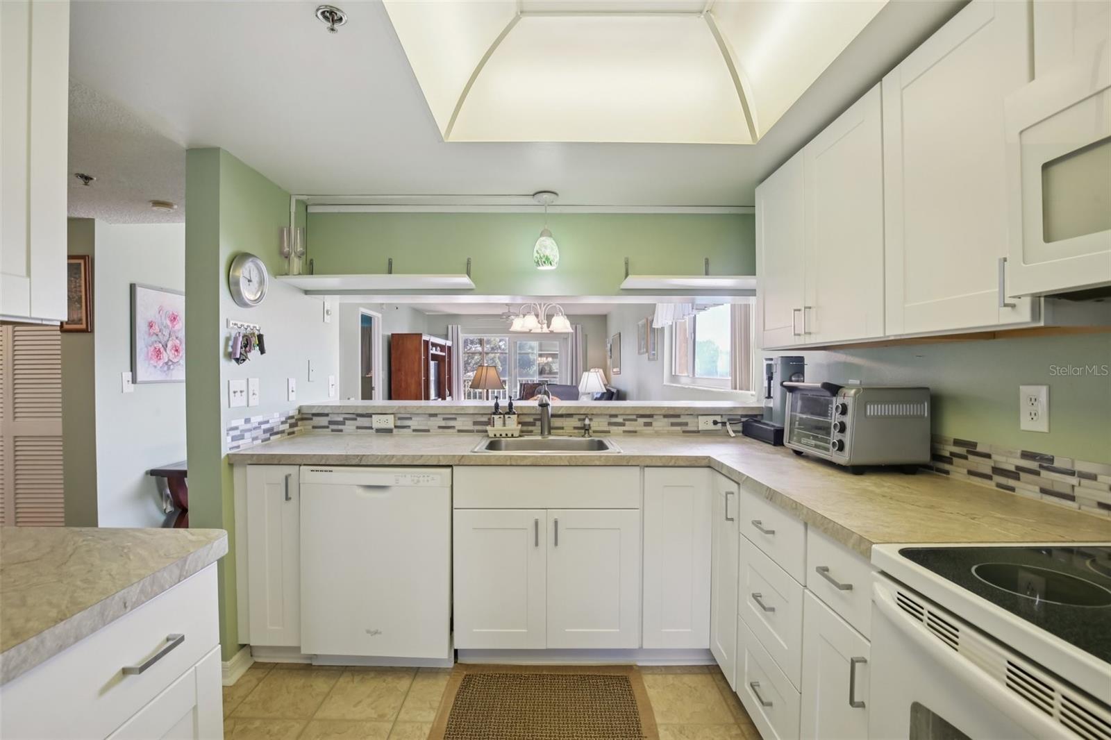 HARBOR GREENS AT YACHT CLUB ESTATES - Residential