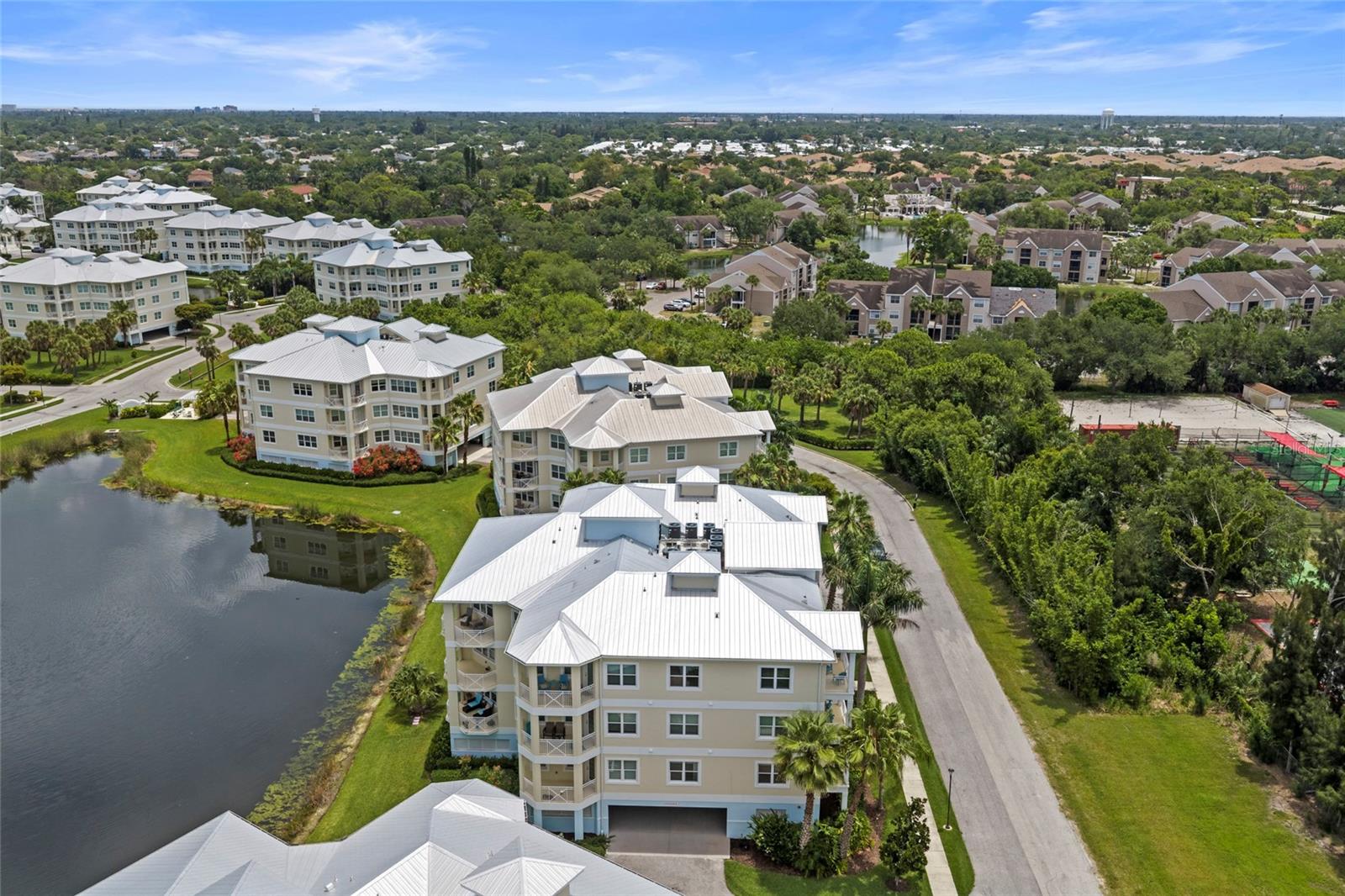 PALMA SOLA BAY CLUB PH 18B - Residential