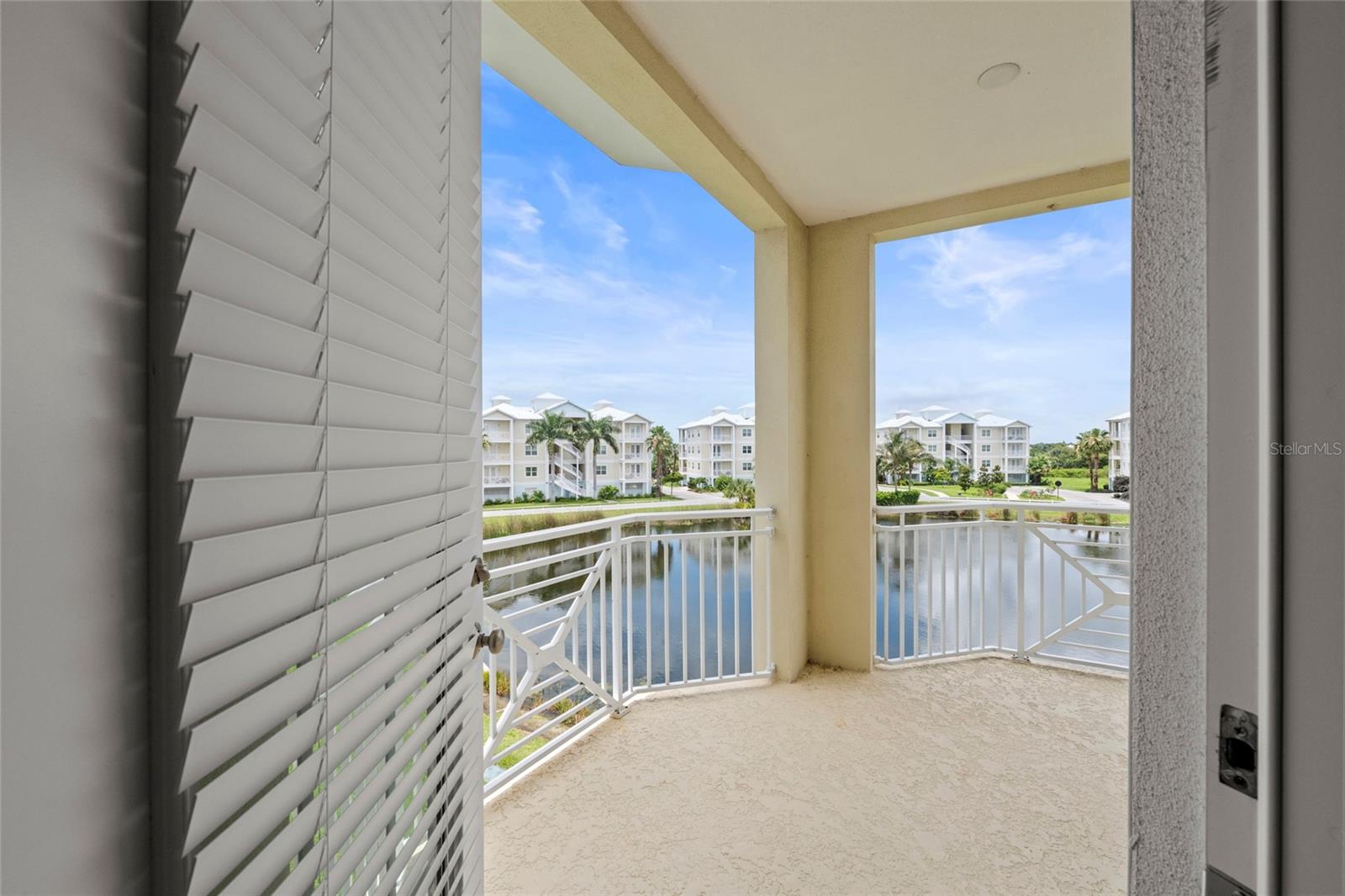 PALMA SOLA BAY CLUB PH 18B - Residential