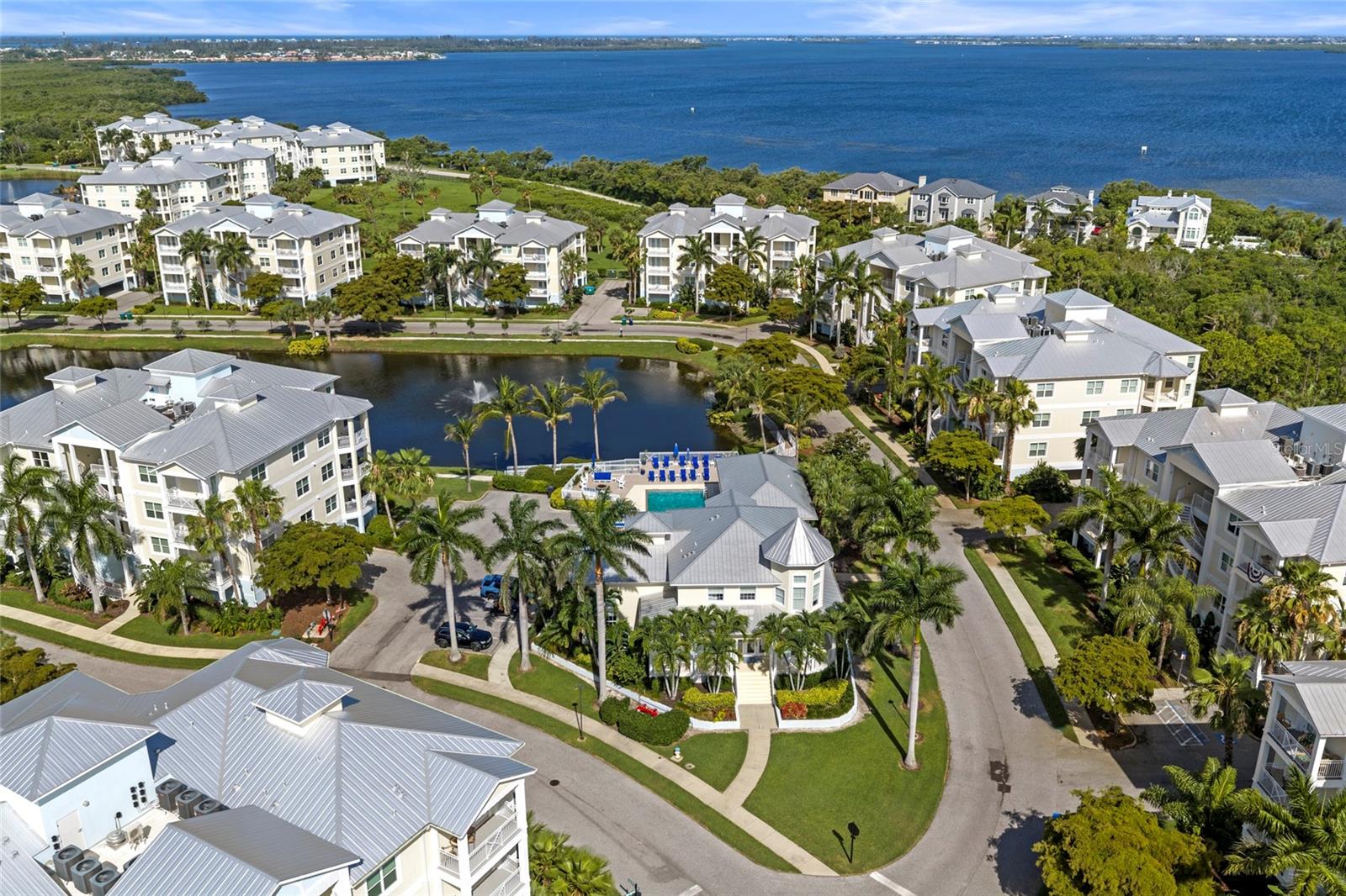 PALMA SOLA BAY CLUB PH 18B - Residential