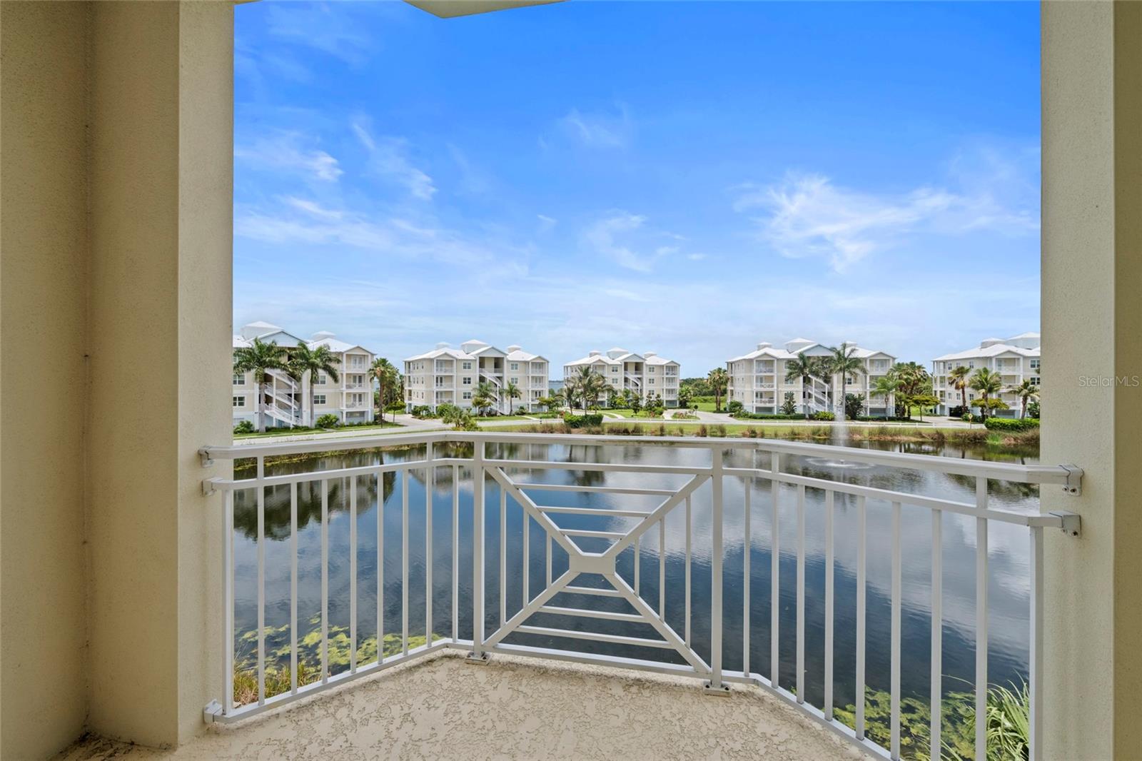 PALMA SOLA BAY CLUB PH 18B - Residential