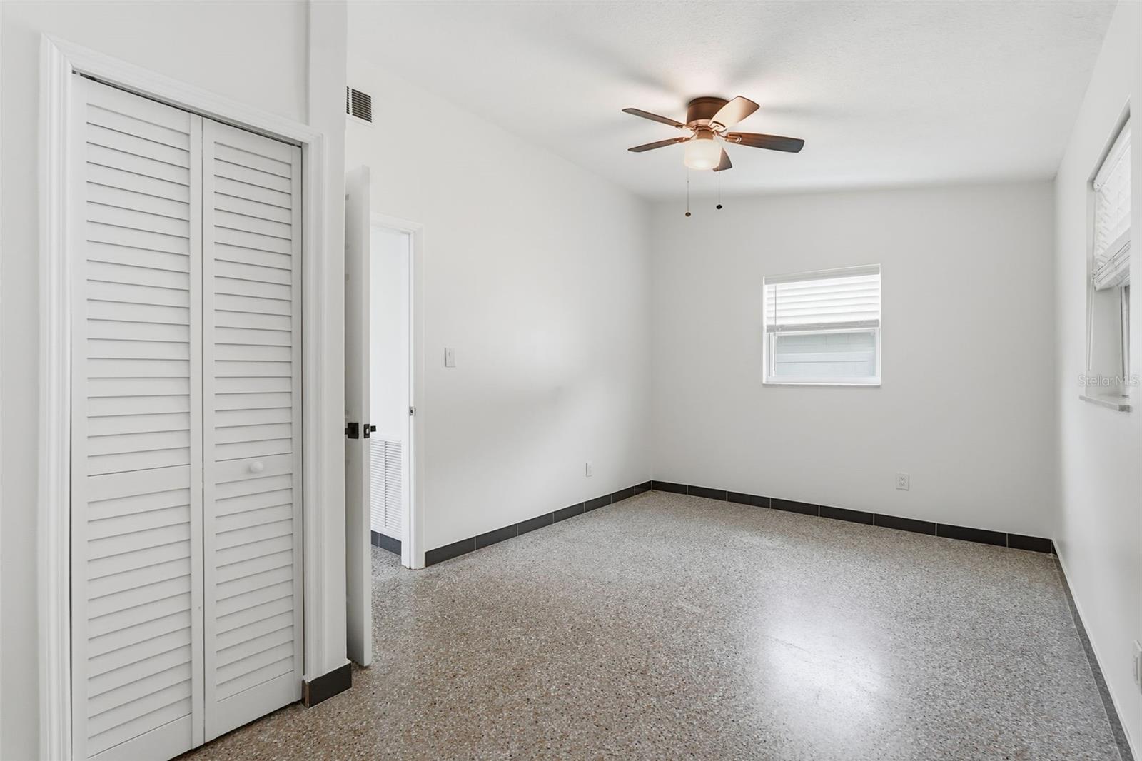 BIG ACRES - Residential