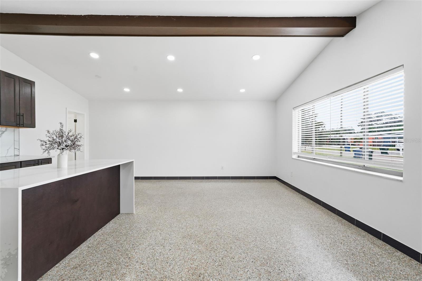 BIG ACRES - Residential