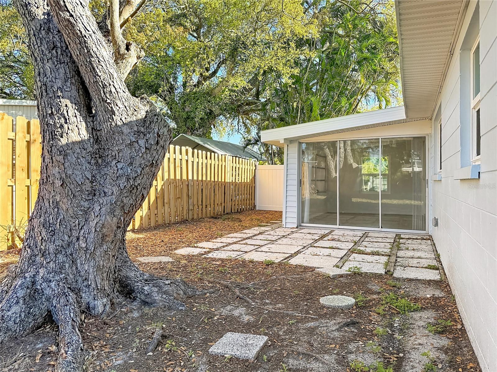 BAYSHORE GARDENS SEC 13 - Residential