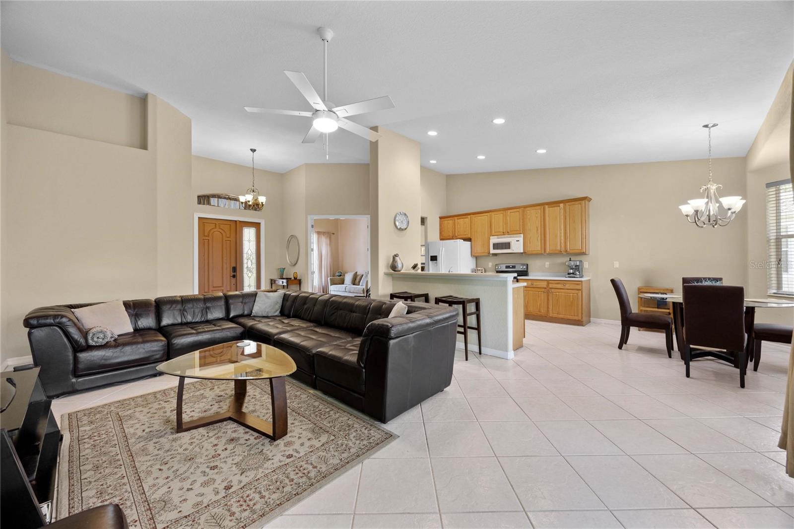 3919 AURORA COURT
