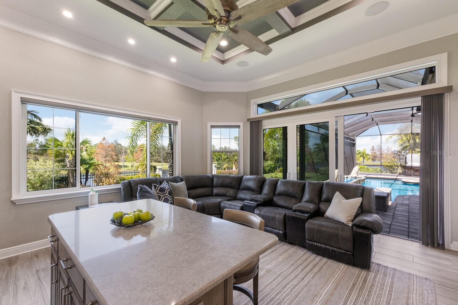 COUNTRY CLUB EAST AT LAKEWD RNCH UU2 - Residential