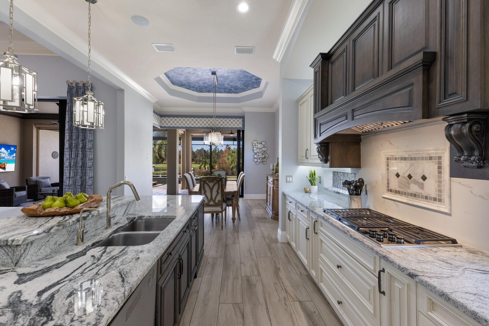 COUNTRY CLUB EAST AT LAKEWD RNCH UU2 - Residential