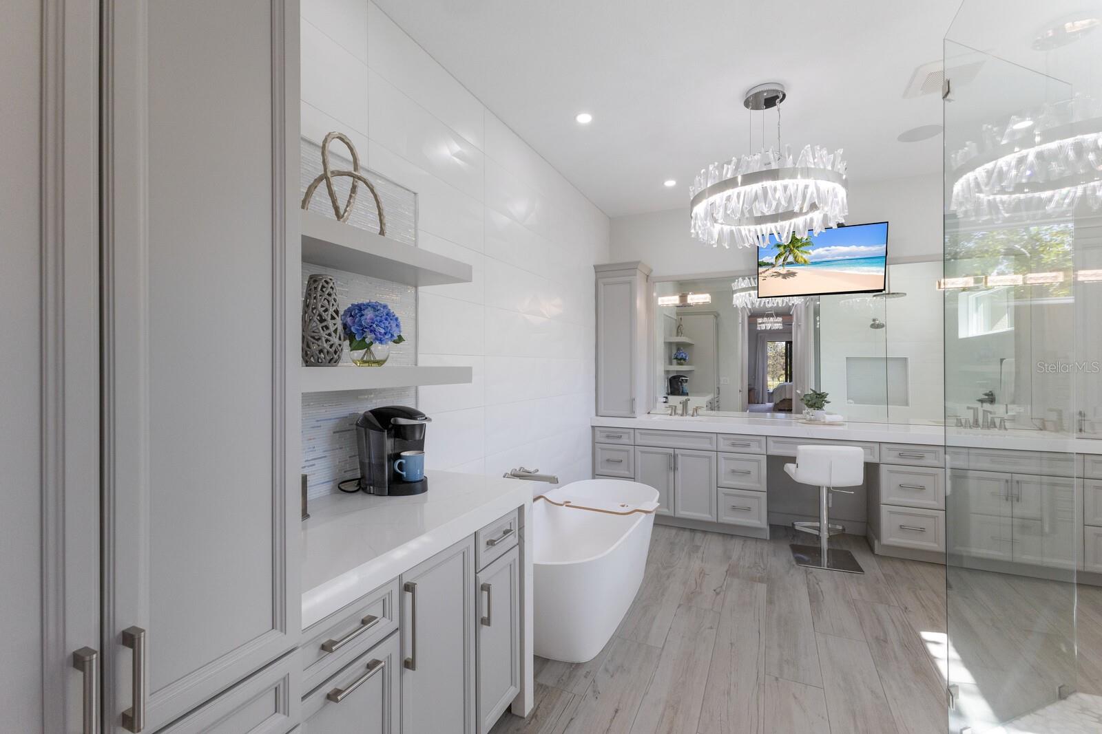 COUNTRY CLUB EAST AT LAKEWD RNCH UU2 - Residential