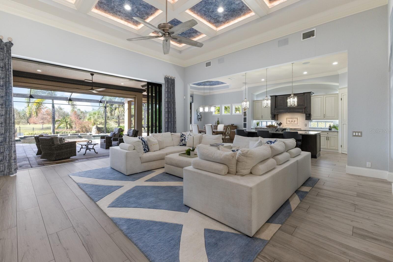 COUNTRY CLUB EAST AT LAKEWD RNCH UU2 - Residential