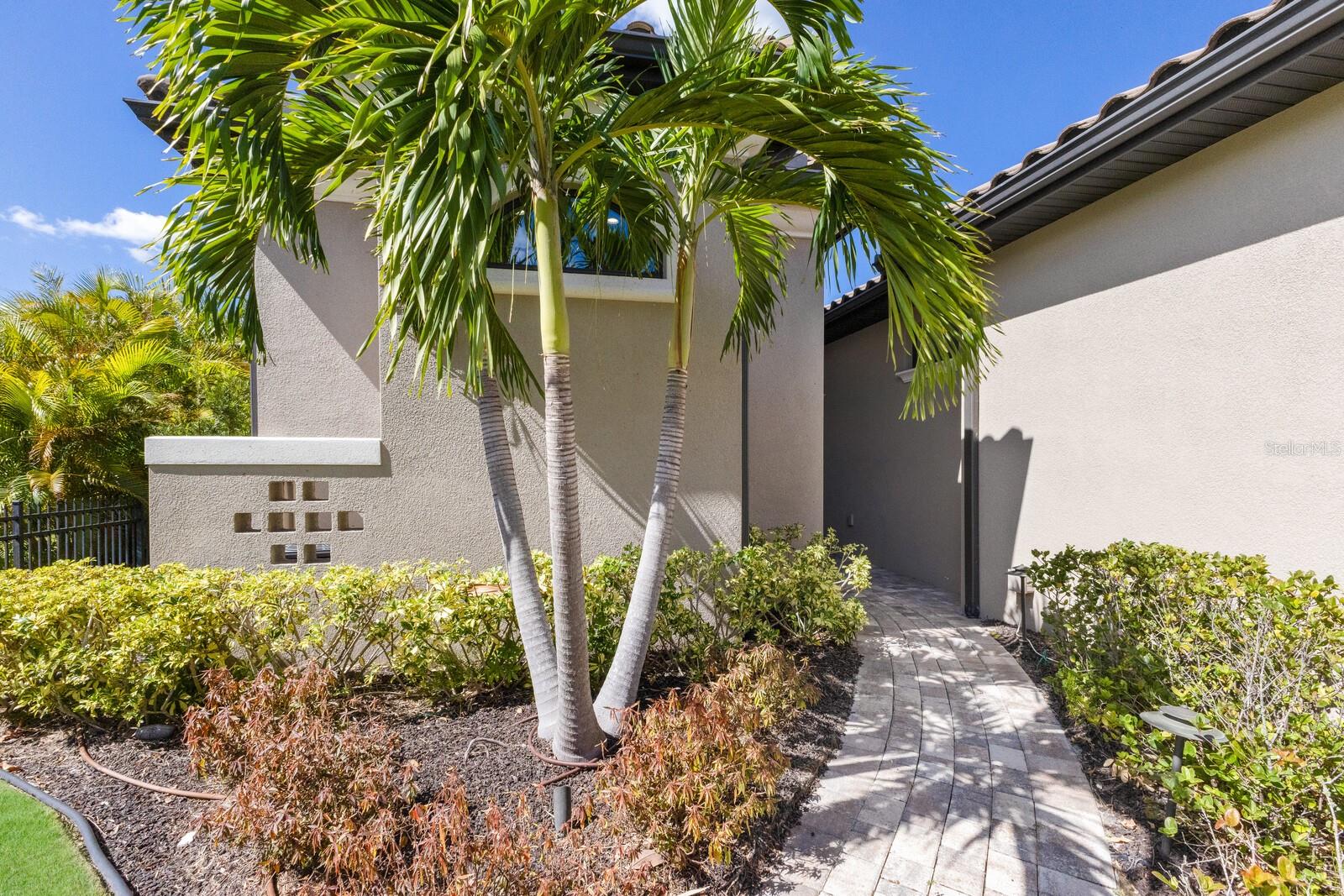 COUNTRY CLUB EAST AT LAKEWD RNCH UU2 - Residential