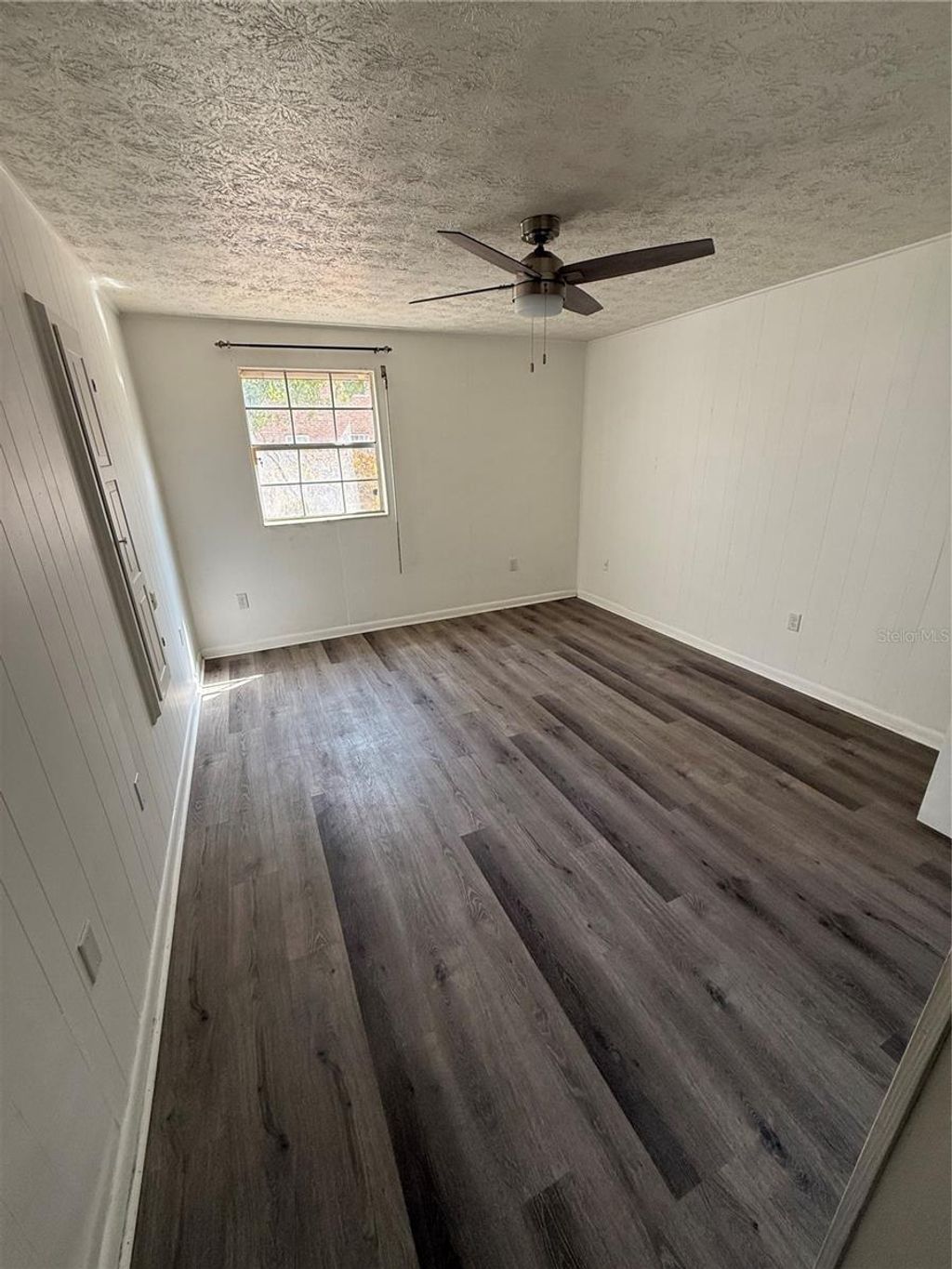 Photo of 4320 Lake Underhill Road #14D2, Orlando, FL 32803 (MLS # O6386528)