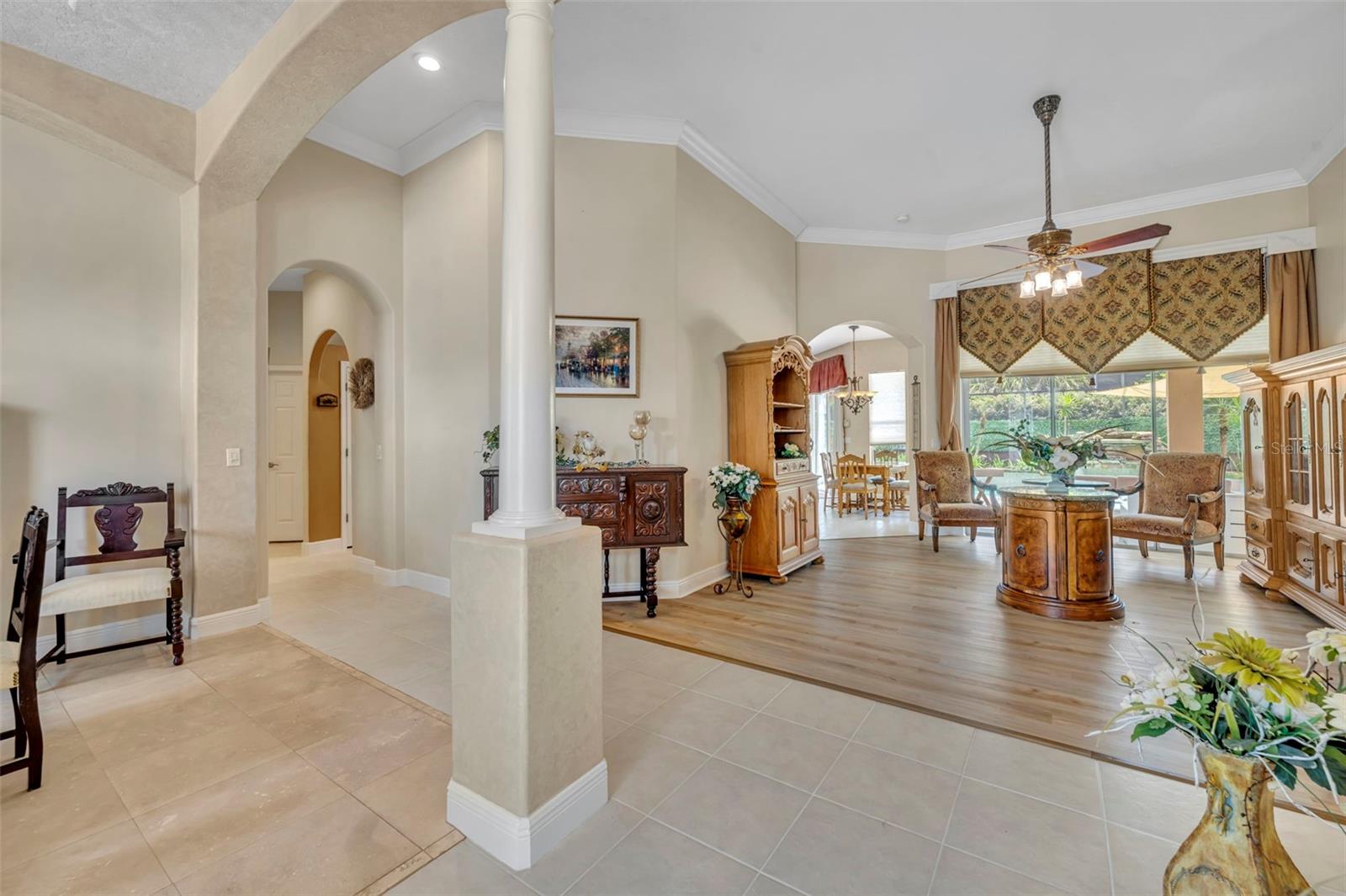 2518 EMERALD TREE LANE