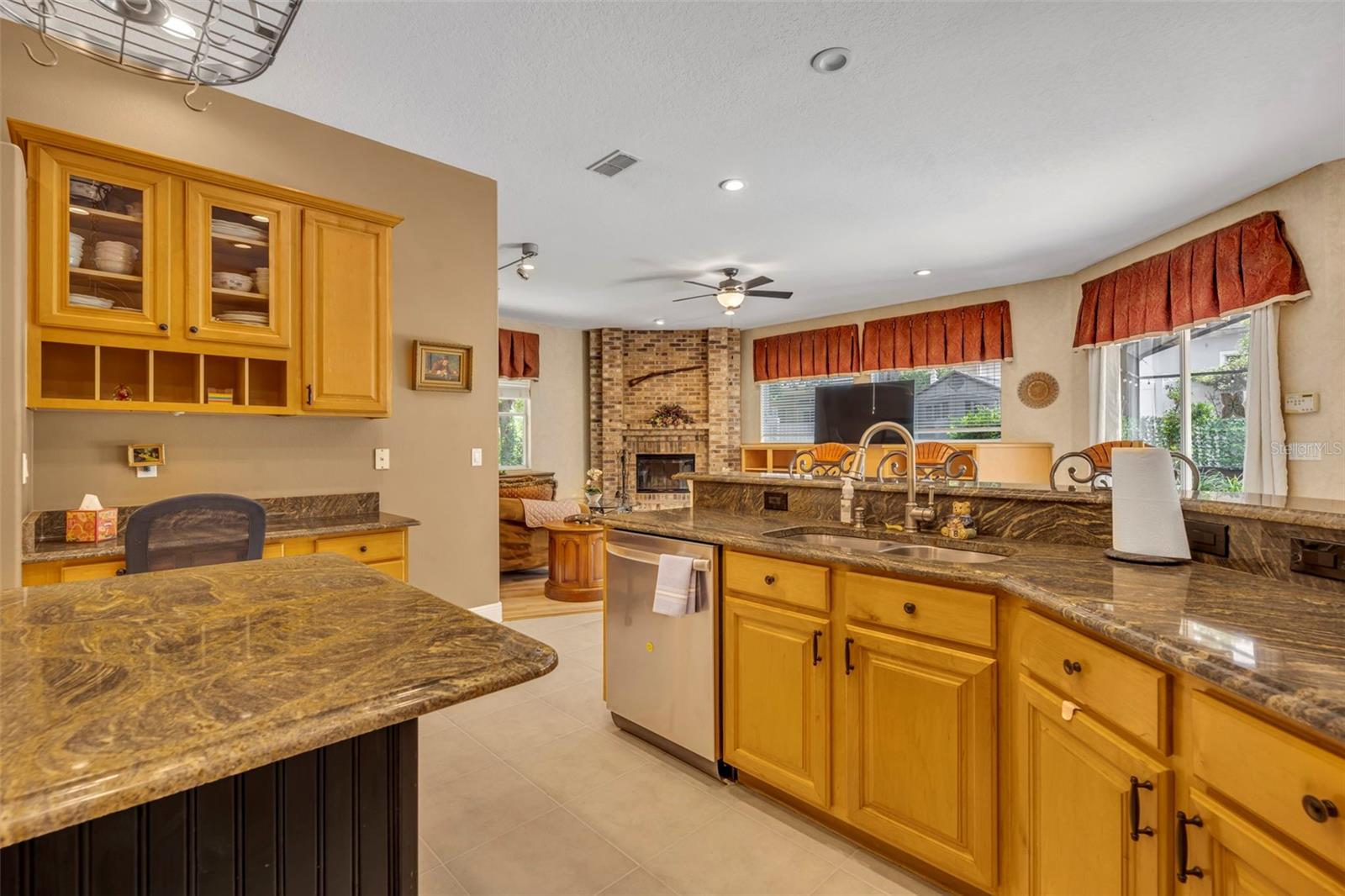 DIAMOND HILL AT SWEETWATER COUNTRY CLUB - Residential