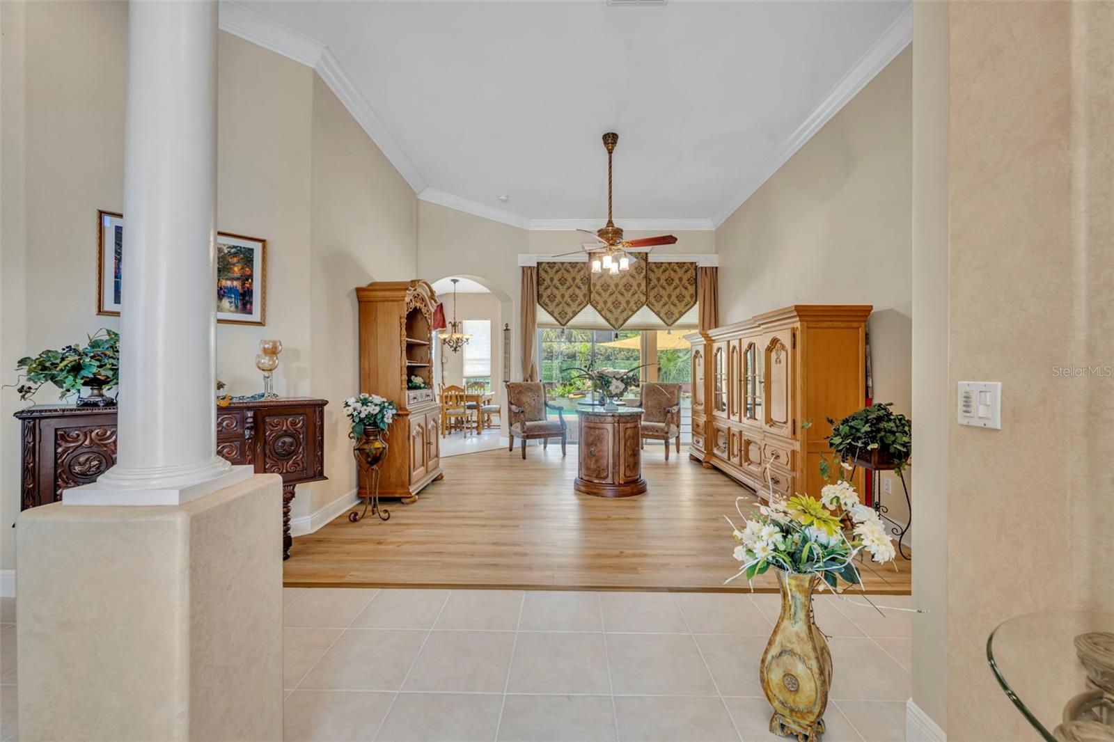 2518 EMERALD TREE LANE