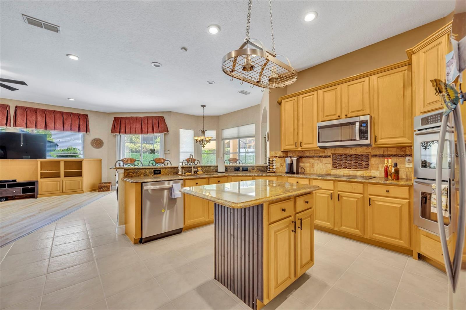 DIAMOND HILL AT SWEETWATER COUNTRY CLUB - Residential