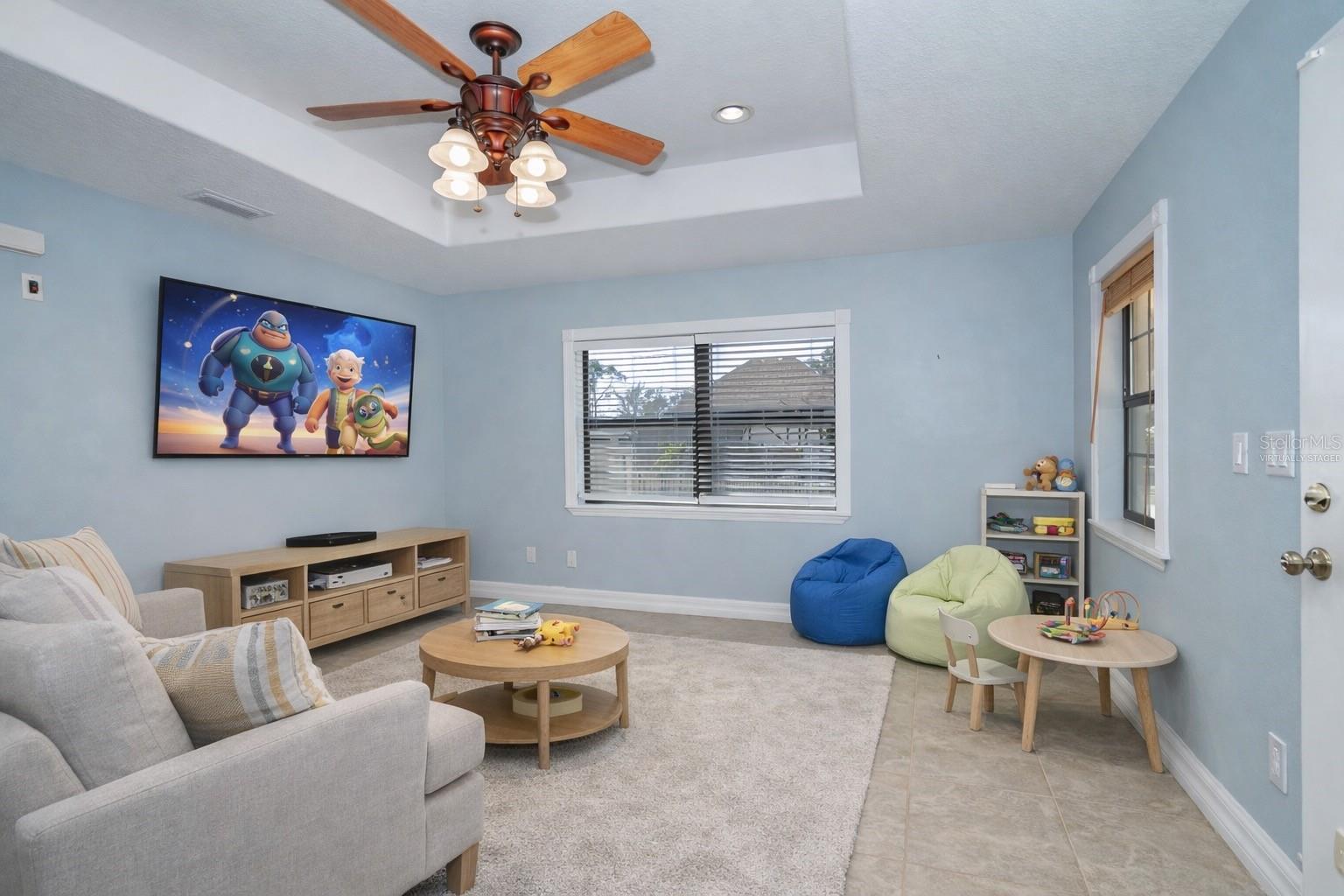 EVERGLADE ESTATES - Residential