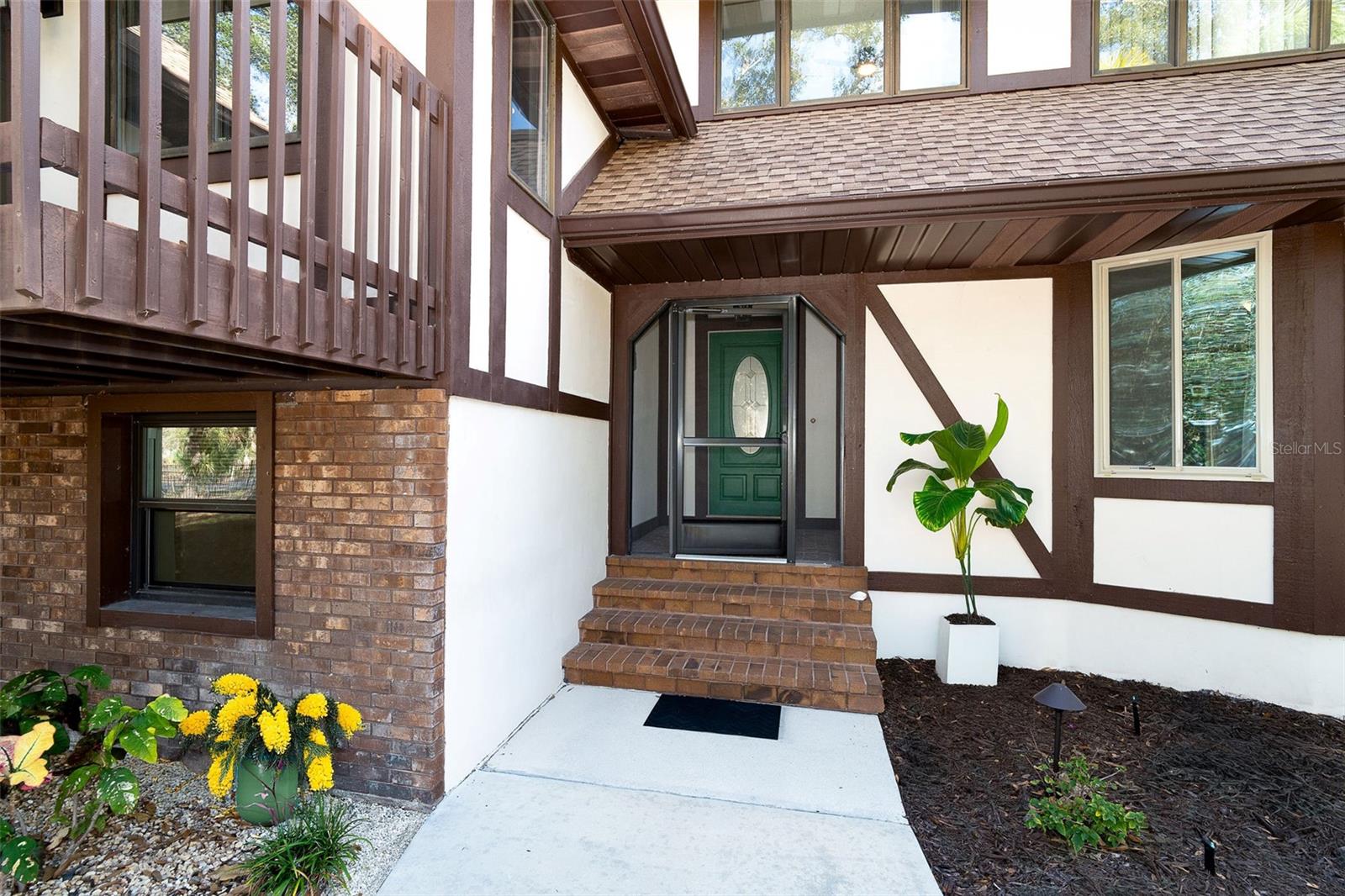 222 HIGH POINT DRIVE