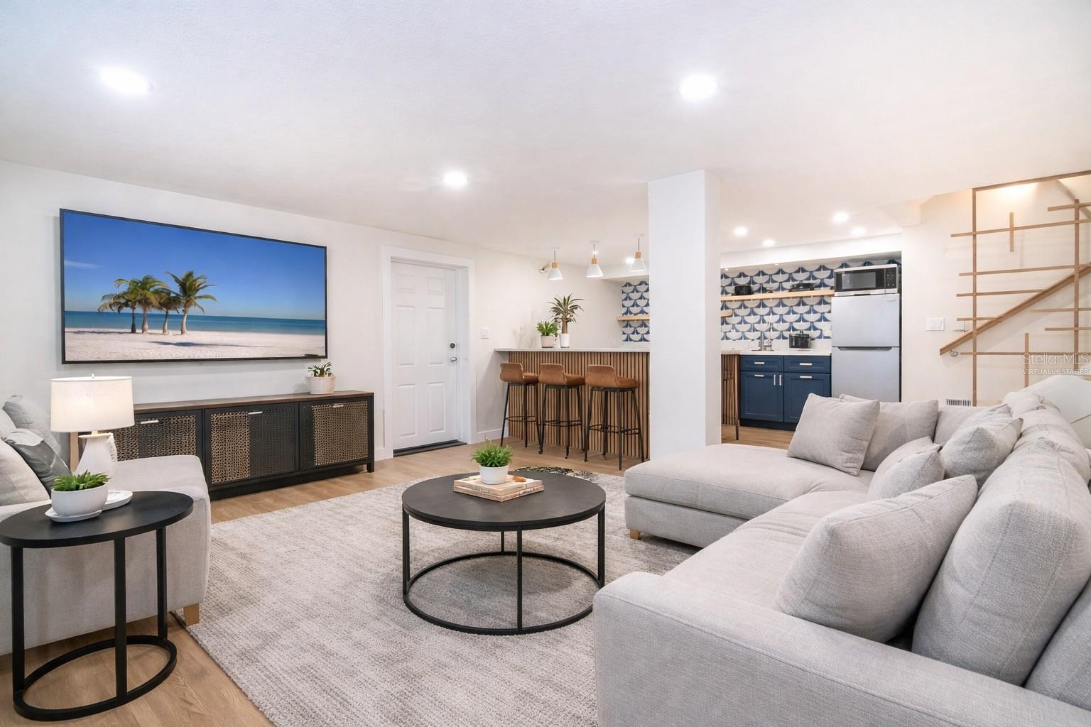 EVERGLADE ESTATES - Residential