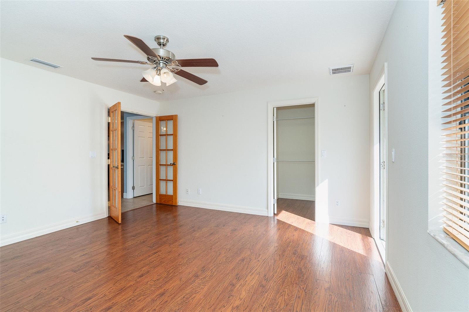 EVERGLADE ESTATES - Residential