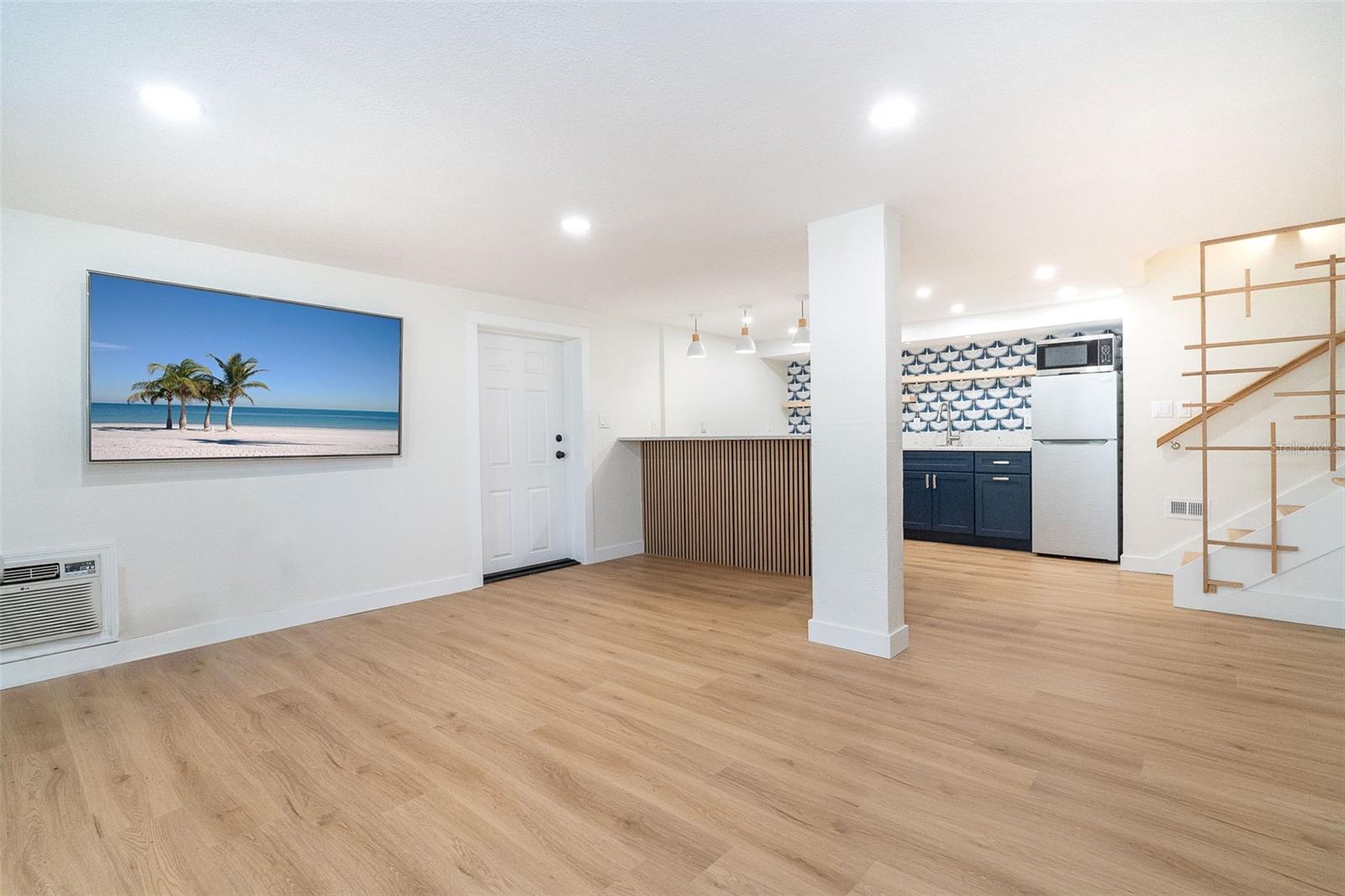 EVERGLADE ESTATES - Residential