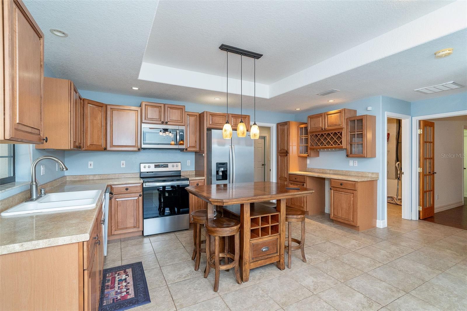 EVERGLADE ESTATES - Residential